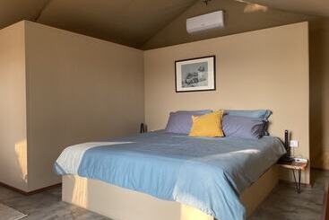 リゾートホテル Elephant View Camp