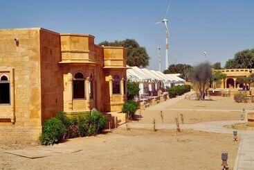 Resort Foxoso Luxury Camps