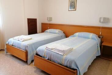 Отель Casa Del Pellegrino