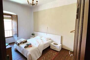 Residencia Maestrices Casica De La Esquina