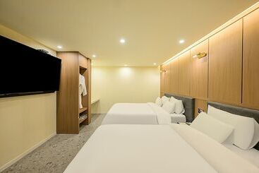 Mokpo H Avenue Hotel Peace Plaza