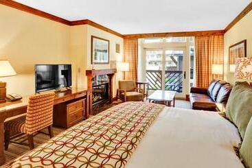 استراحتگاه 332 Lodge At Spruce Peak Ski In Ski In Ski Out King Studio