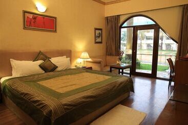 Swiss Traffalgaar Luxury Hotels