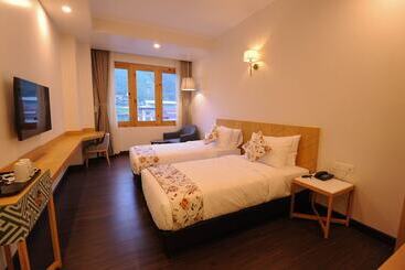 هتل Thimphu Central