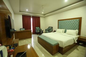 Royal Park Hotels & Resorts, Ghaziabad