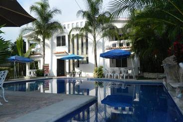 ホテル Terrazas Inn