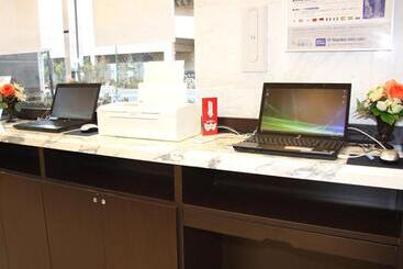 בית מלון כפרי Toyoko Inn Gumma Isesaki Ekimae