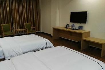 Hotel Yulin Business Affairs