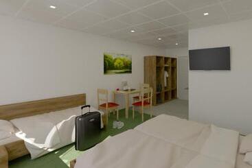 مبيت وإفطار Winbudget Bed&breakfast