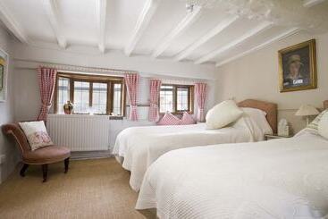 Bed and Breakfast The Old Manor House