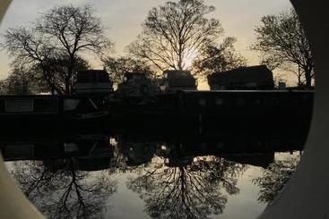 هتل Barge Waternimf