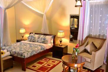 هتل Royal Victoria House