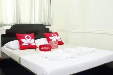 هتل Zen Rooms Vest Grand Suites Bohol