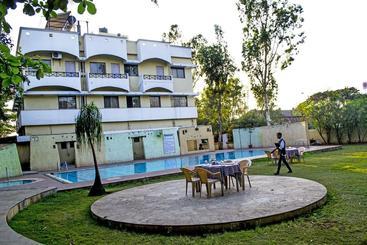 Отель Sai Prasad