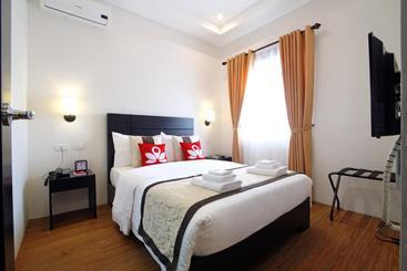 هتل Zen Premium Junction Tagaytay
