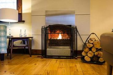 Tanunda S Magpie House