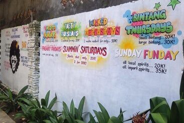 Good For Ya Knee Hostel   Adults Only