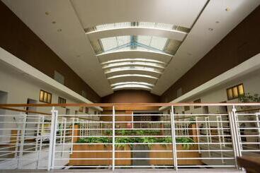 هتل Asri Plaza Asia Tasikmalaya