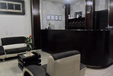 فندق Suite Azomali