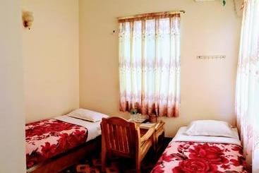 Pinlon Pann Motel