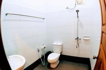 Pinlon Pann Motel