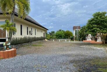 리조트 Tipparika Riverview