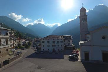 هتل Albergo Stella Alpina
