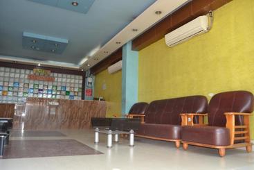 هتل Shams Plaza