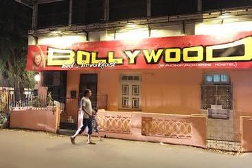 هاستل Bollywood Bed & Breakfast