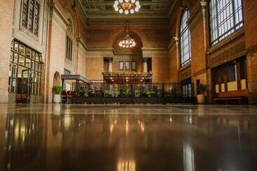 호텔 Grand Central Serviced Apartments