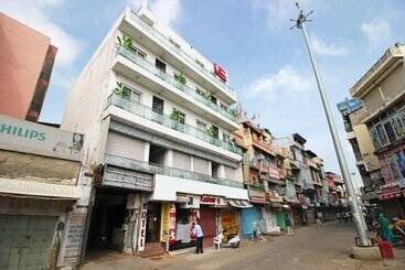 هتل Sacheti Yatri Niwas