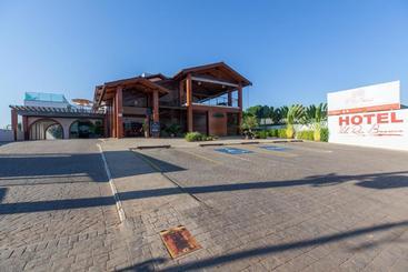 Villa Rio Branco Hotel Concept