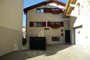 Privatzimmer / Bed & Breakfast