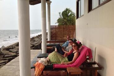 리조트 Cherai Onetree Retreat