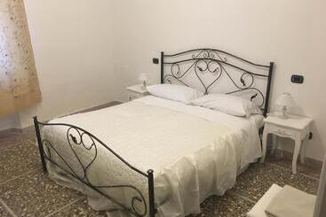 ベッドアンドブレックファースト Holiday Pisa Gare