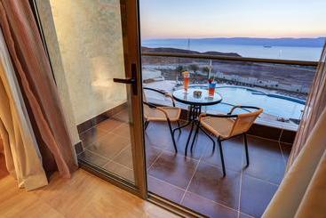 هتل Beau Rivage Resort