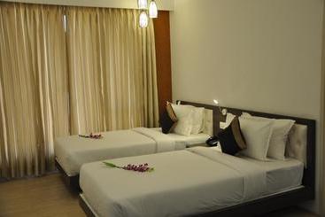 Mango Hotels Tansha Regal