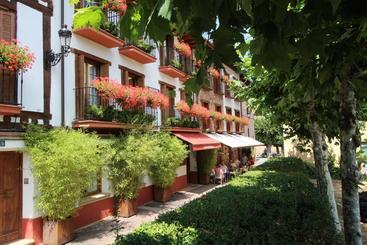 Apartamentos Turísticos Ezcaray - Ezcaray