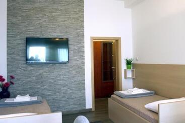 צימר Rooms Fitea