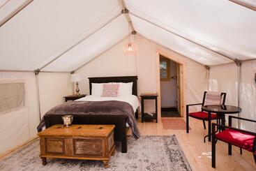 Cedar Haven Cabins And Resort