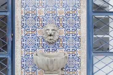 مسافرخانه Go2oporto @flores Guest House
