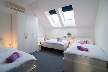 Hostel Street Osijek / Rooms