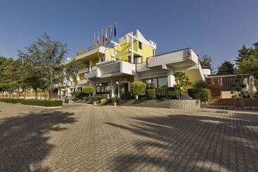 ホテル Ristorante Venusia