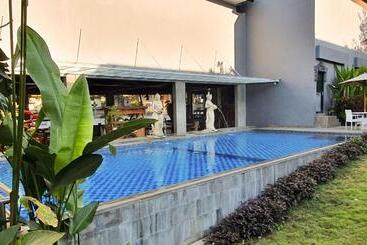 فندق Tropico Jimbaran Bali