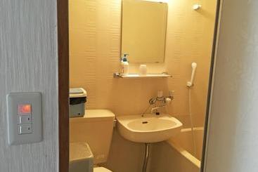هاستل Royal Inn Nara