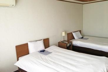 هاستل Royal Inn Nara
