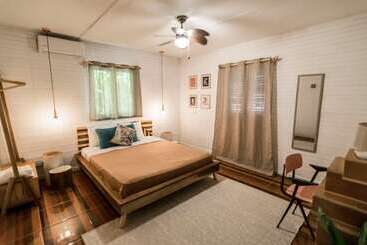 Общежитие Selina Puerto Viejo