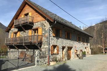 민박 La Clé Des Bois