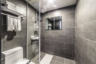 فندق Gangneung Tourist