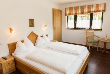 هتل Haus Hubertus
